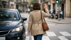 Por qué dar las gracias al cruzar el paso de peatones mejora la seguridad vial